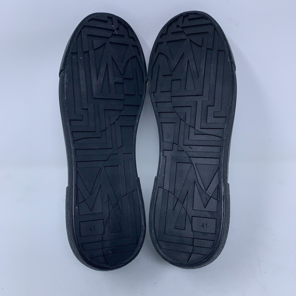 H&M Womens Shoe Size 10 Black Canvas Lace Up Sneakers NWT - Picture 10 of 10